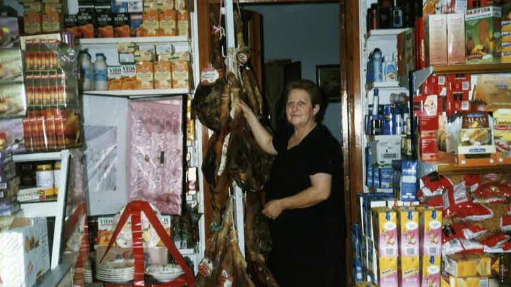 La tienda de ultramarinos en Lantejuela.