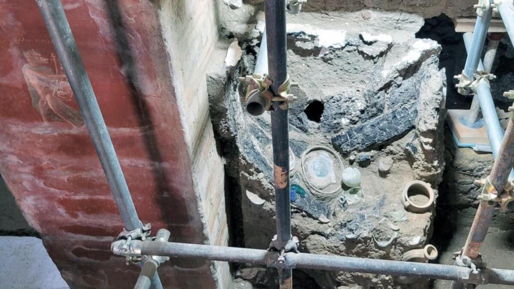 Fotografía del armario del almacén de la casa.