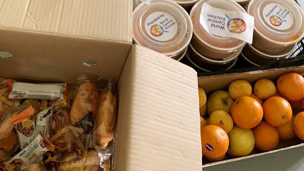 Comida suministrada por el chef José Andrés en el incendio de Santa Cruz del Valle