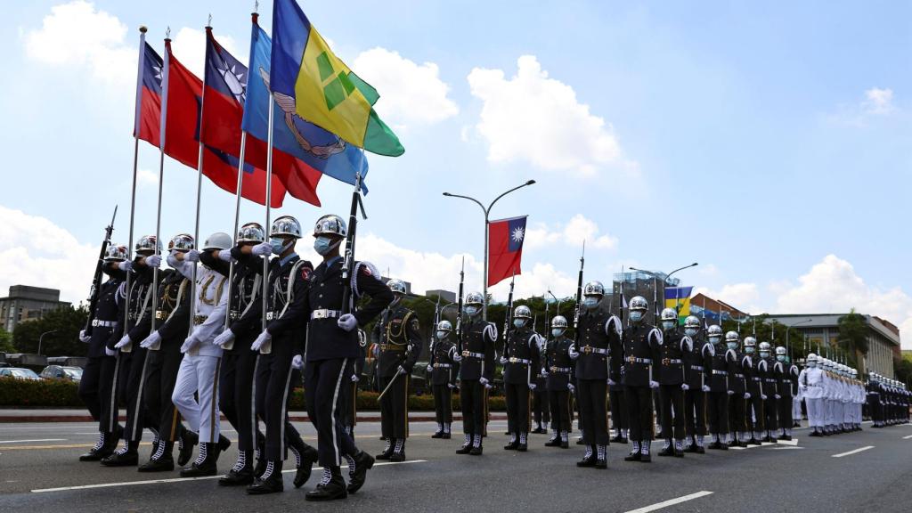 Desfile de gala en Taipéi, Taiwán.