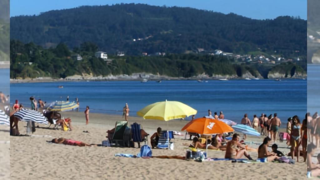 Fallece un bañista en la playa de Seselle en Ares (A Coruña)