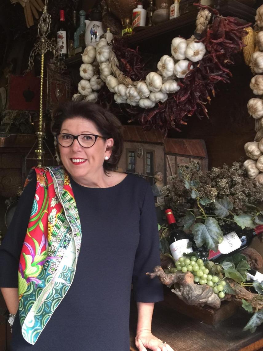 Marisa Duque dentro de su restaurante.