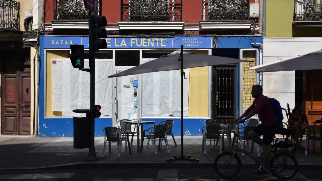 El bazar J. de la Fuente, en Bajada de la Libertad, cierra