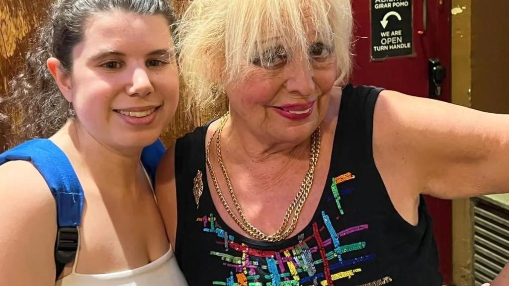 Carla Vigo y Josele Román en una imagen publicada por la veterana actriz.