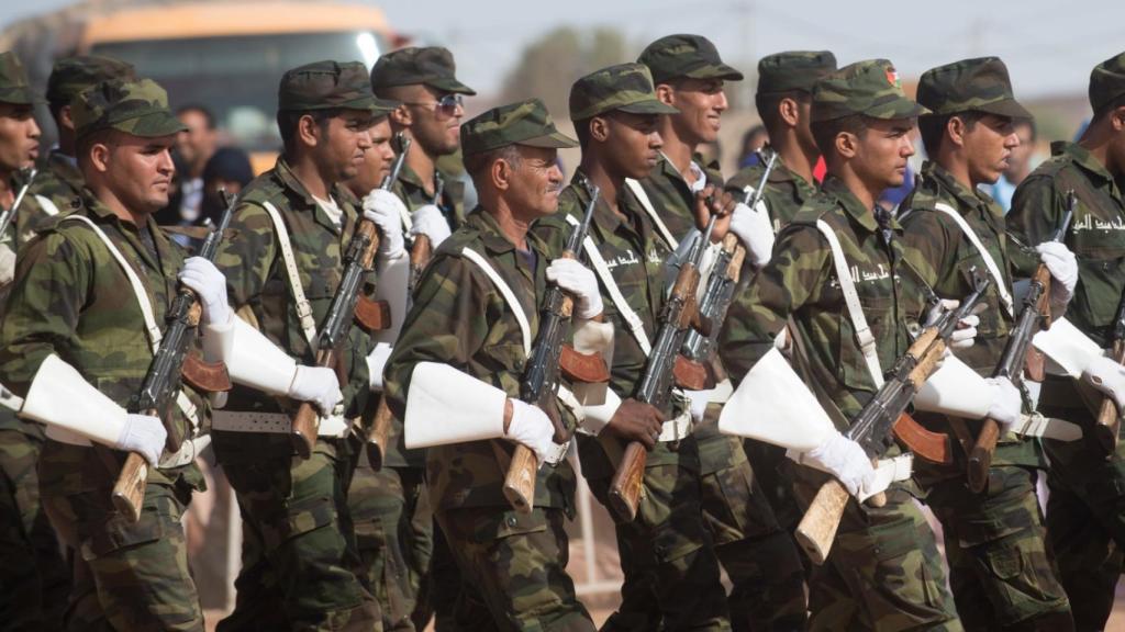 Desfile de inauguración de la 13 edición Fisahara 2016 y del Día de la Republica Saharaui.