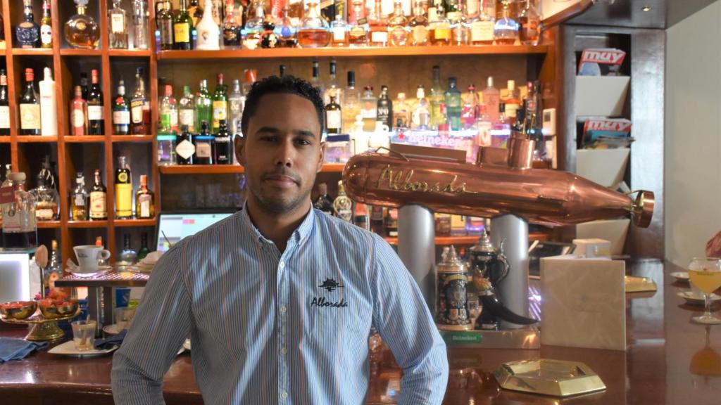 Brunelvis, propietario del bar La Alborada