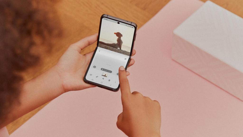 Samsung Galaxy Z Flip 4