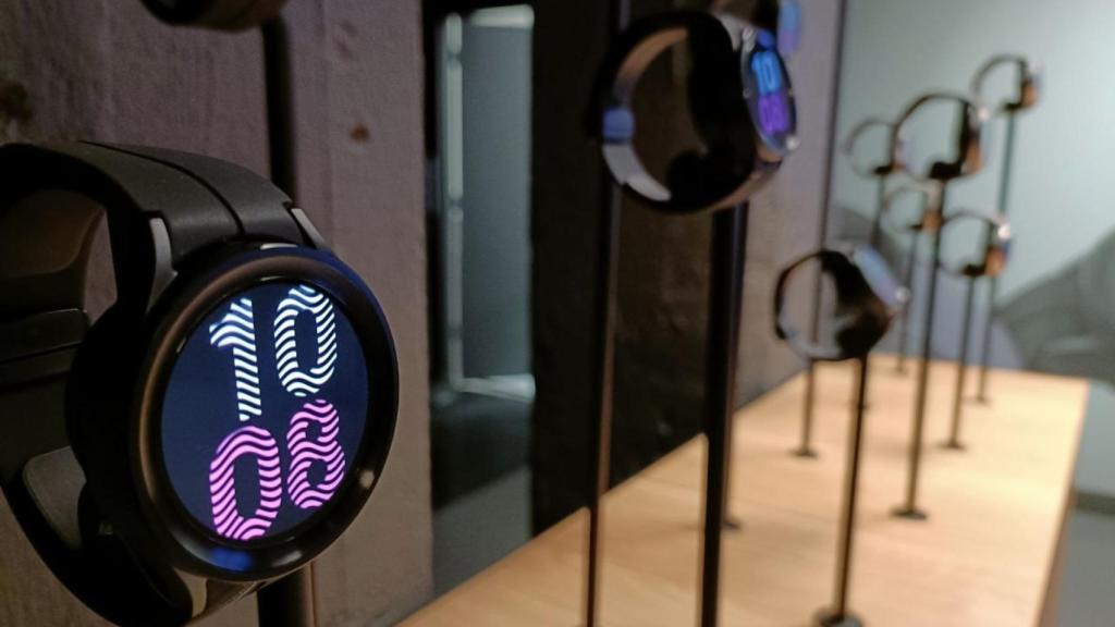 Varios Samsung Galaxy Watch Pro 5.