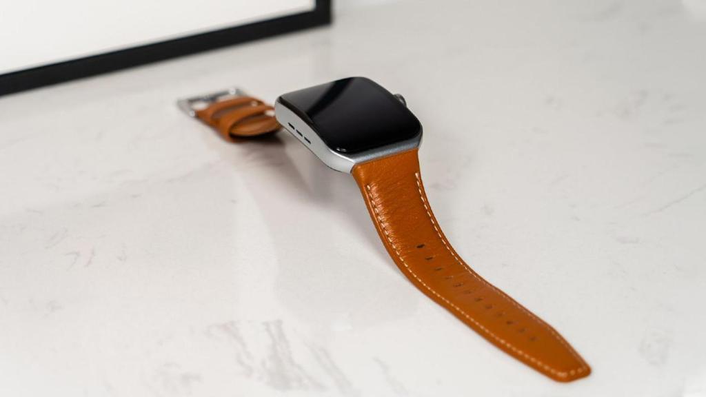 OPPO Watch 3 Pro con correa de cuero