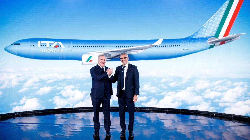 Alfredo Altavilla, presidente de Ita y Fabio Lazzerini, CEO de Ita, durante la presentación en octubre de 2021.