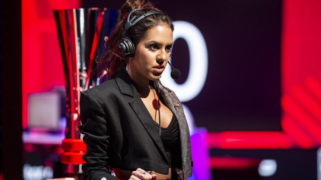 Alba Oliveros, en plena conexión en plató.