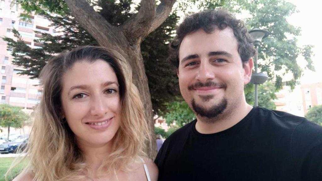 Los prometidos Jesús Mota y Elena Medina.