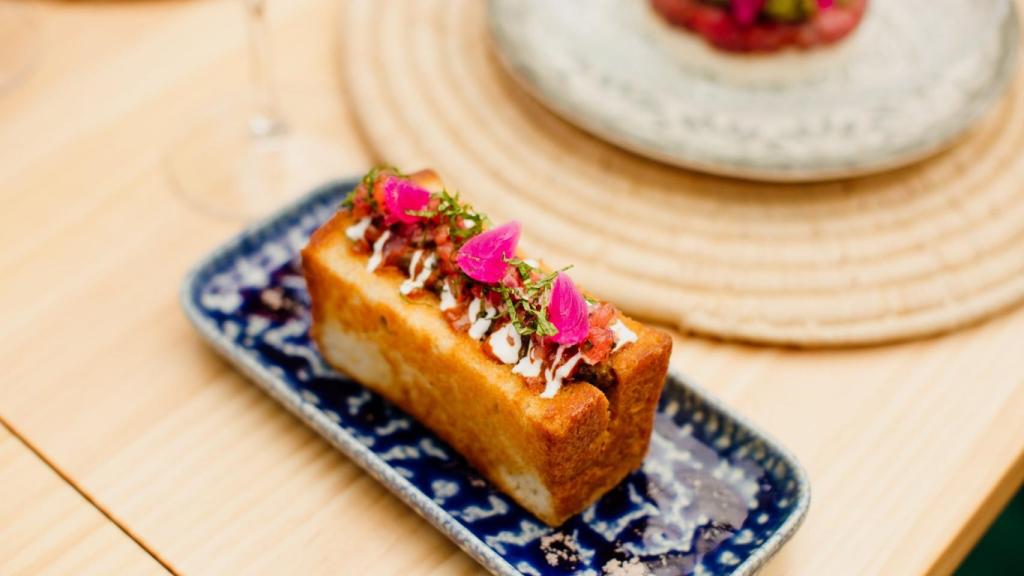 Brioche - Escondida by Bruno Ruiz