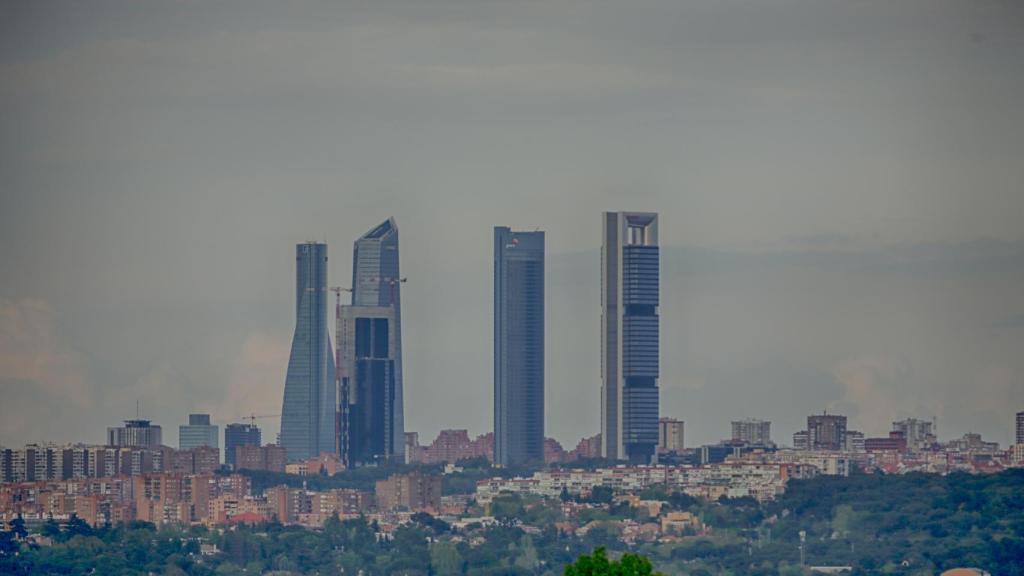 Panorámica de Madrid en un episodio de contaminación.