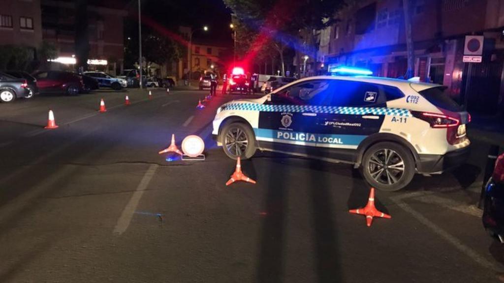 Un vehículo de la Policía Local de Ciudad Real durante un control rutinario.