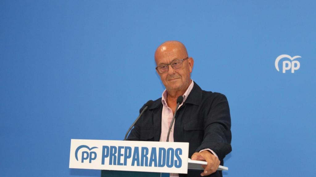 Emilio Bravo durante la rueda de prensa.