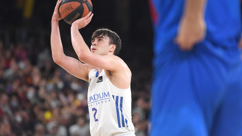 Juan Núñez durante un partido con el Real Madrid