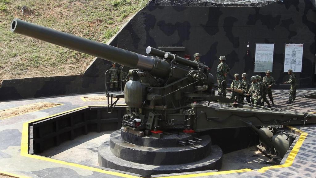 Soldados taiwaneses operando el M1