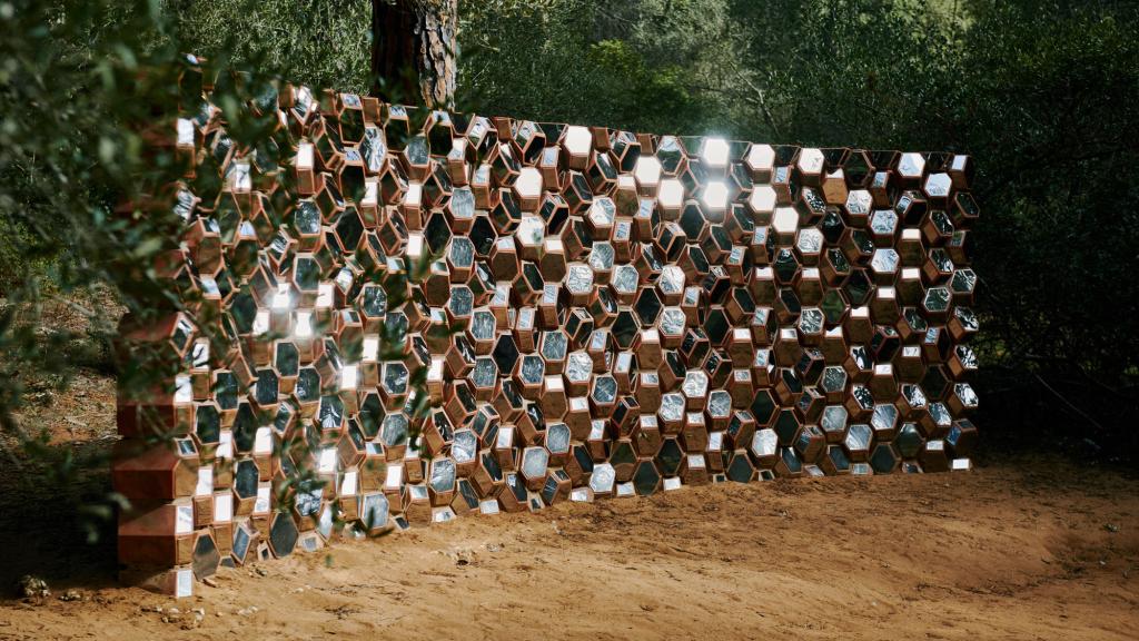 Olafur Eliasson, 'Quasi Brick Wall', 2002. Fotos: Daniel Schäfer
