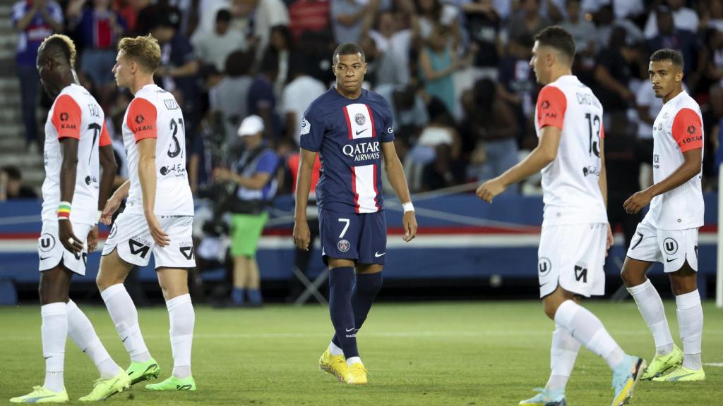 Mbappé durante un partido con el PSG en la Ligue-1
