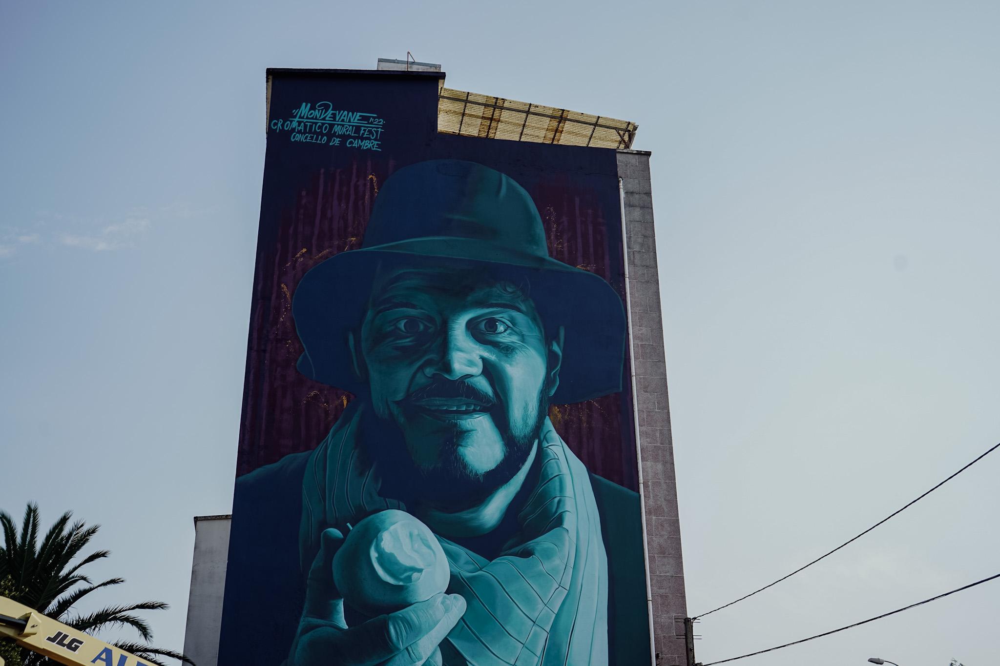 El mural Fendetestas de Mon Devane (Concello de Cambre).