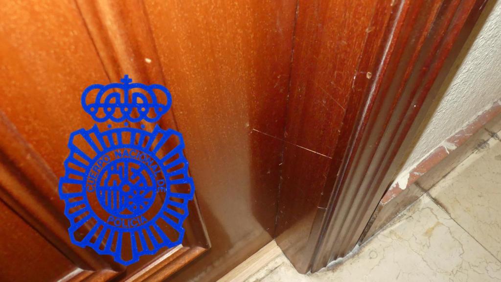 Imagen del hilo que habían dejado en la vivienda de Salamanca.