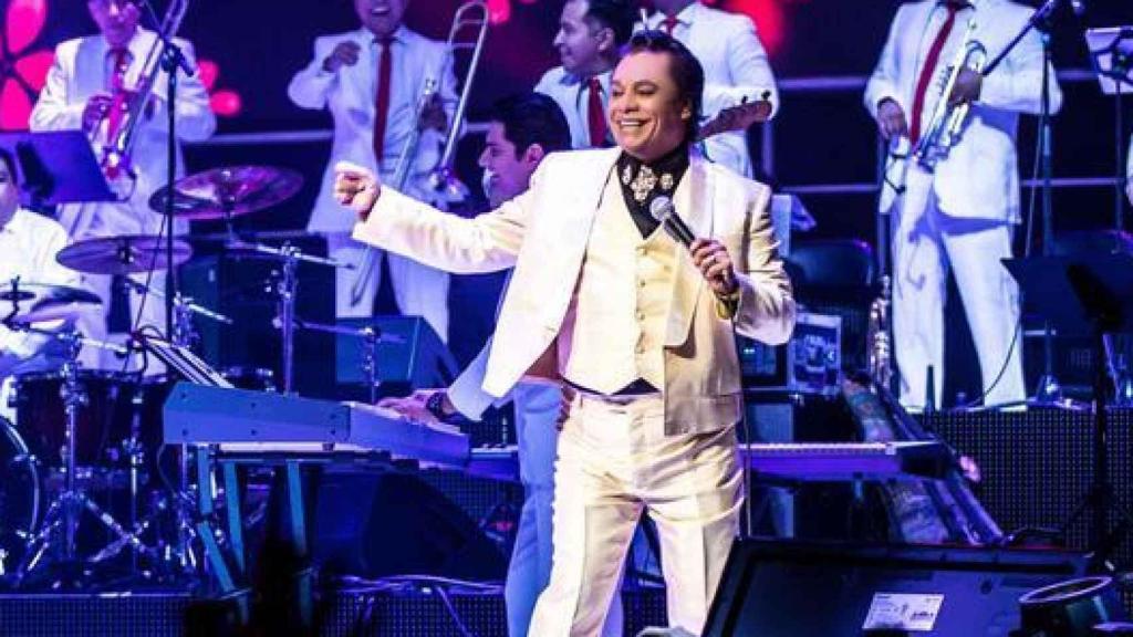 El cantante Juan Gabriel durante uno de sus conciertos.