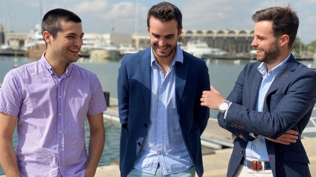 Los fundadores de Imperia SCM en la Marina de Empresas de Valencia.