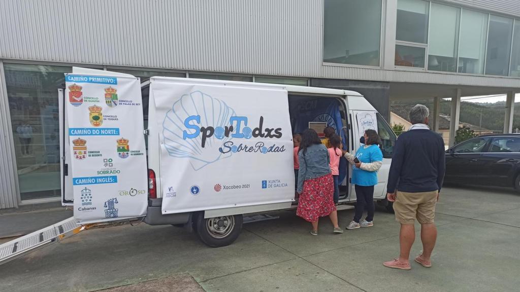 Peregrinos con movilidad reducida promoverán el Camino Inglés a través de la Asociación ASCM