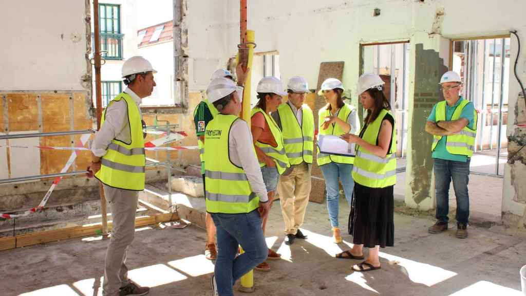 Visita a las obras de rehabilitación del Concello de Vello de Moaña.