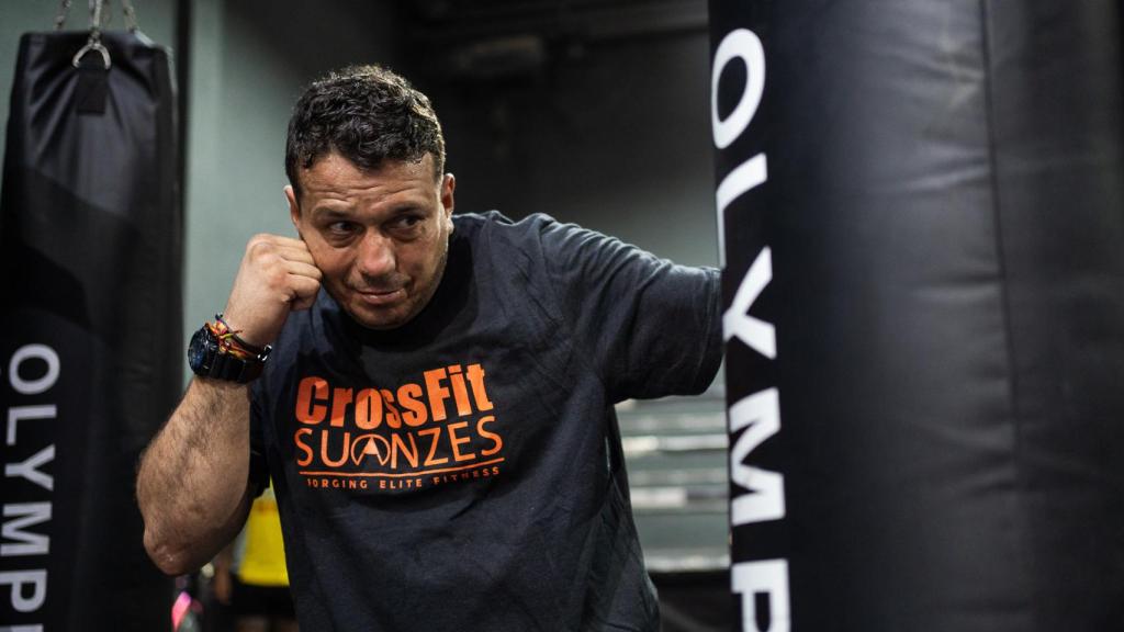 Pablo Navascués entrenando en el gimnasio.