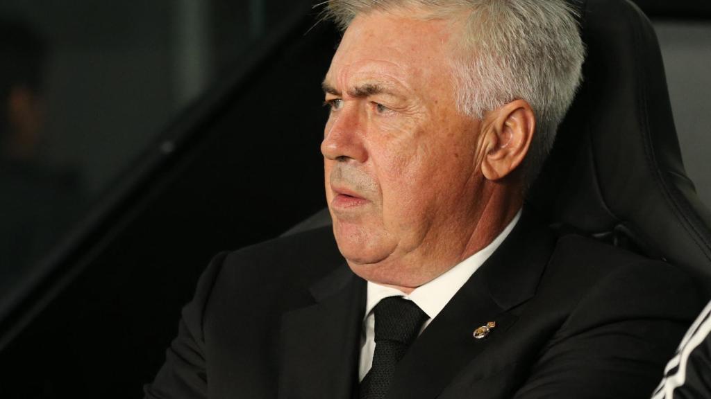 Carlo Ancelotti, en el banquillo de Balaidos