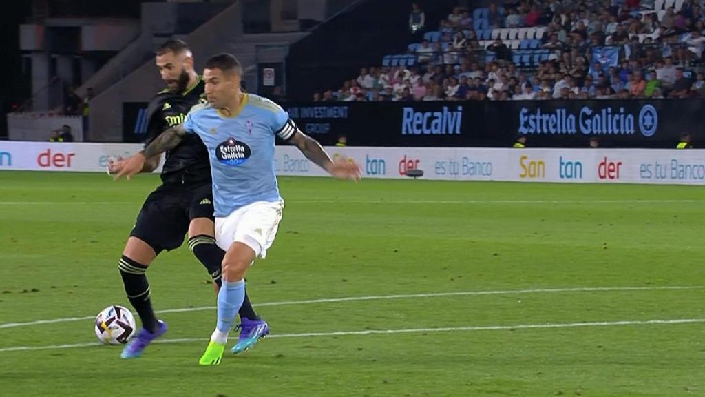 Penalti pitado a favor del Real Madrid sobre Benzema