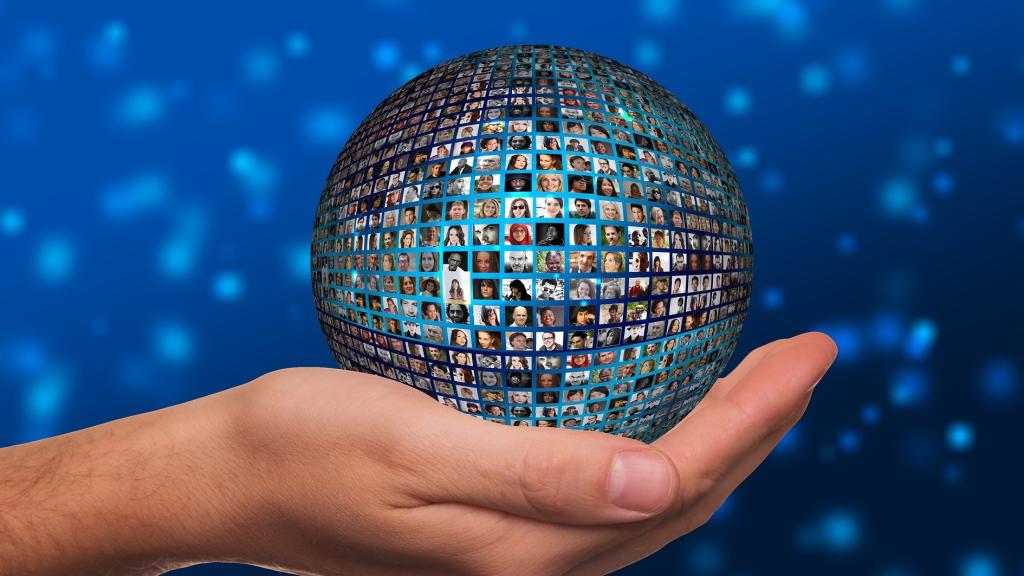 La solución de Eternity dispone de un panel de comunicaciones 360º, que es una herramienta de colaboración donde se pueden hacer videochats simples o grupales.