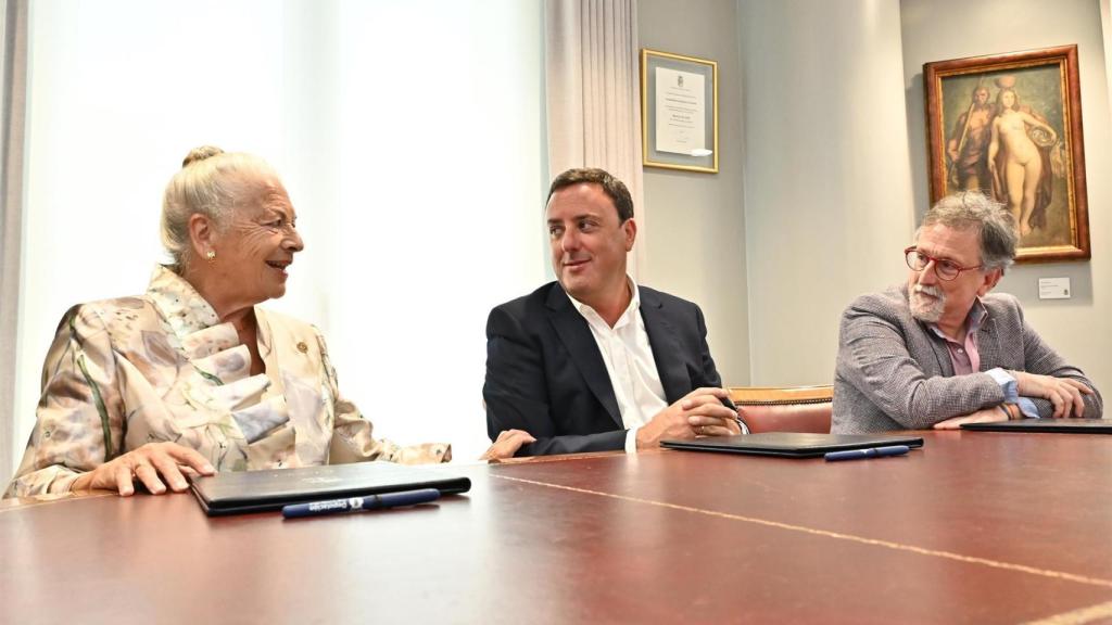 Diputación firma un convenio con Amigos de la Ópera