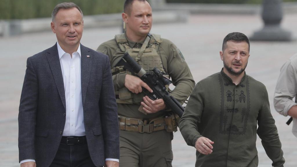 Volodímir Zelenski y su homólogo polaco, Andrzej Duda, este martes en Kiev.