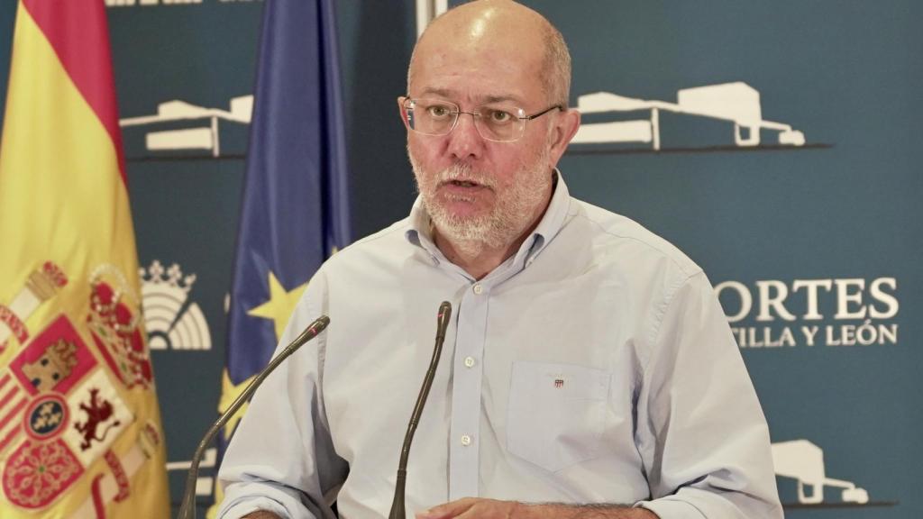 El procurador de Ciudadanos Francisco Igea durante una rueda de prensa en las Cortes.