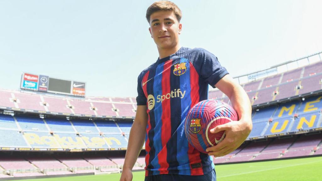Pablo Torre, en su presentación con el FC Barcelona
