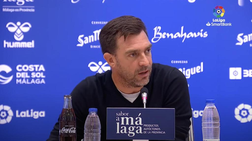Pablo Guede durante una rueda de prensa en La Rosaleda