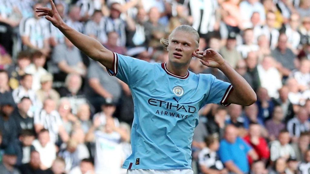 Erling Haaland, celebrando un gol con el Manchester City en la temporada 2022/2023