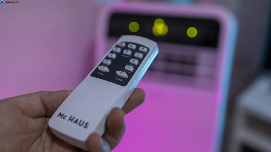 Mc Haus Artic-22 y su mando.