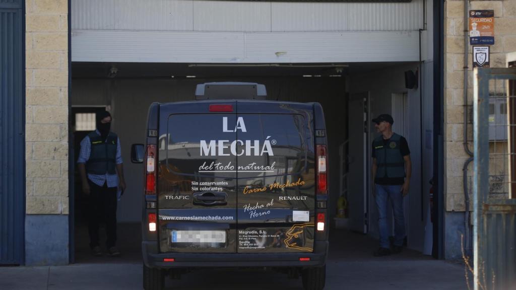 Registro en la nave de Magrudis.