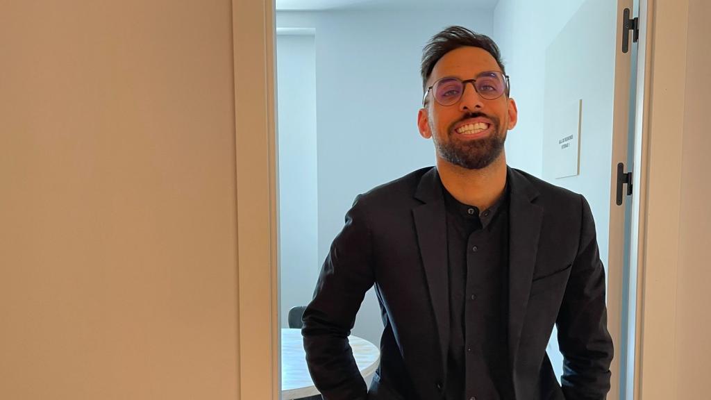 Thawani tras la entrevista con EL ESPAÑOL.