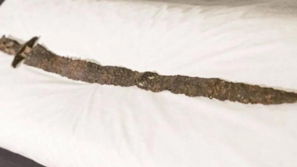 Una imagen de la espada recuperada.