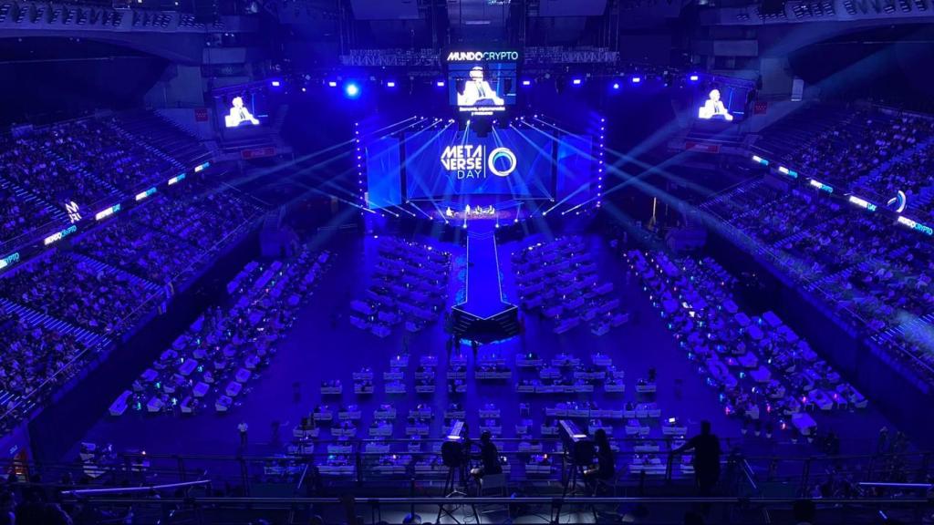 Desde la grada principal, el pabellón se veía abarrotado.