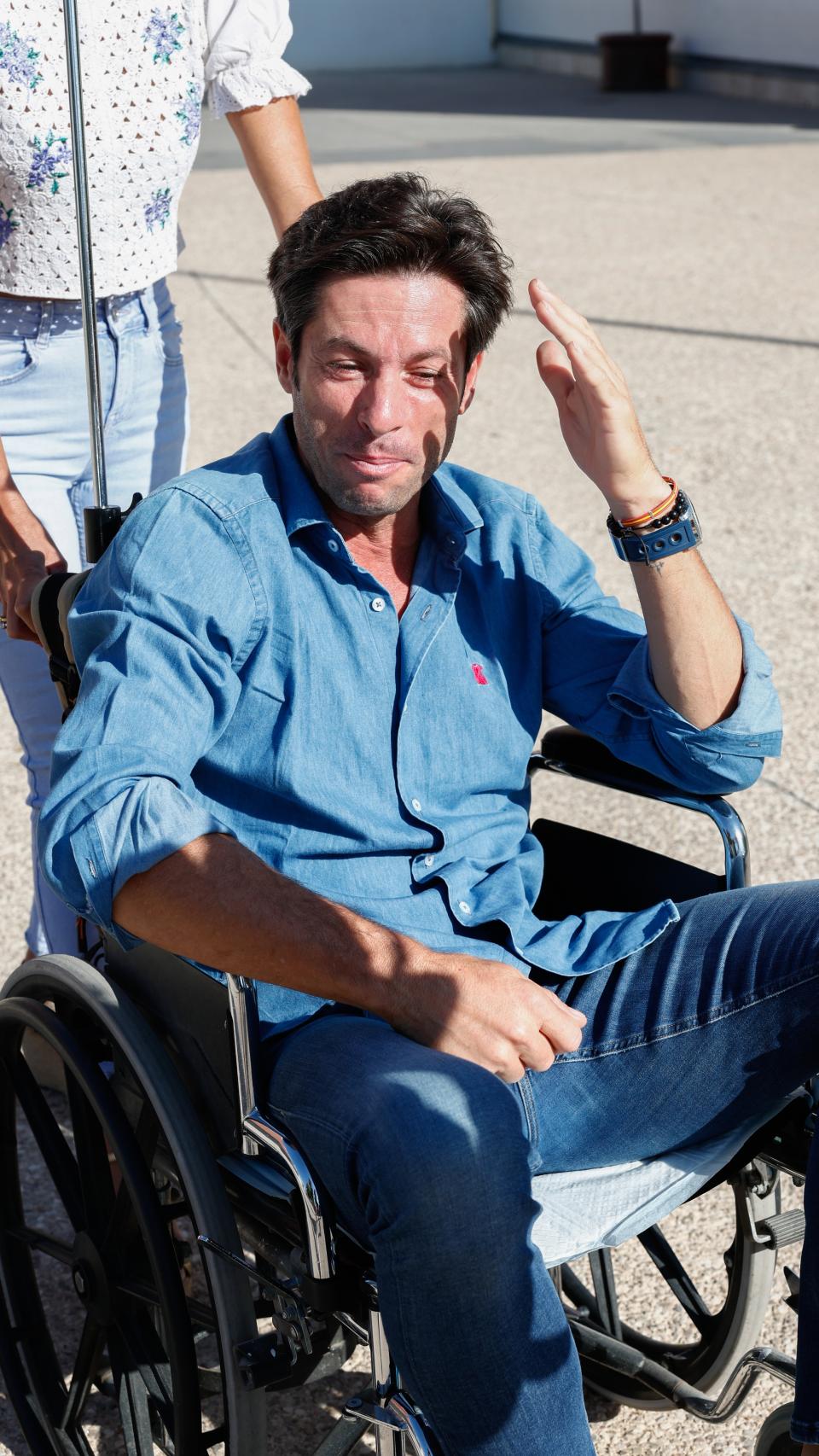 José Antonio Canales Rivera explicando su estado de salud a los medios de comunicación.