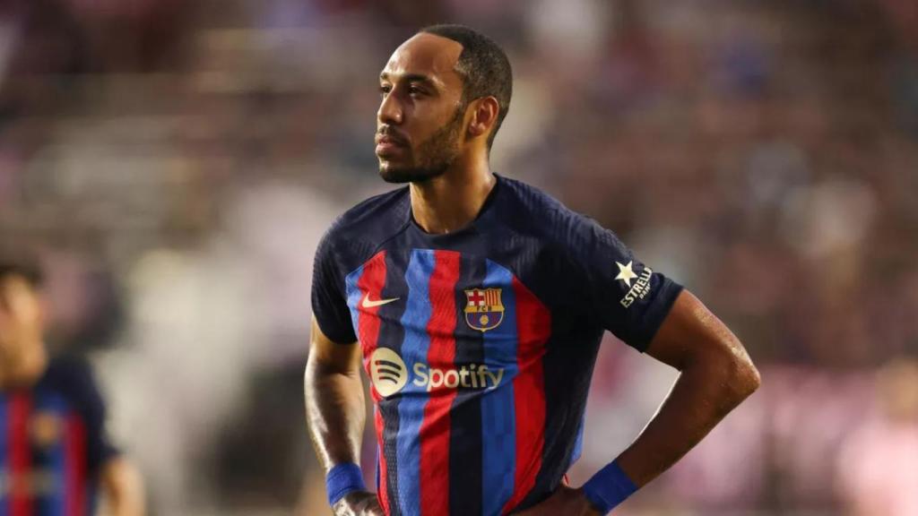 Aubameyang, en un partido con el Barça.