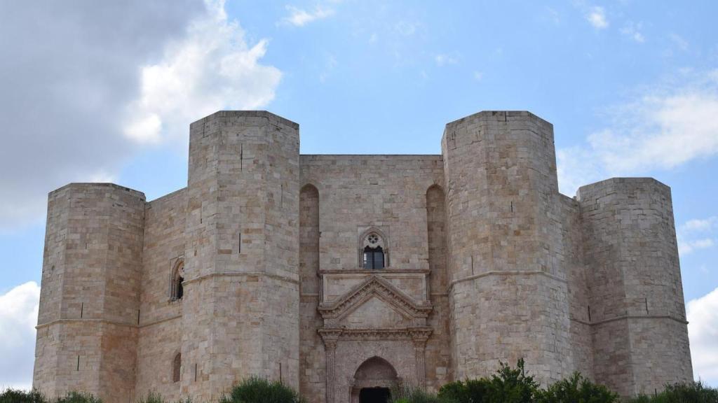 Castel del Monte.