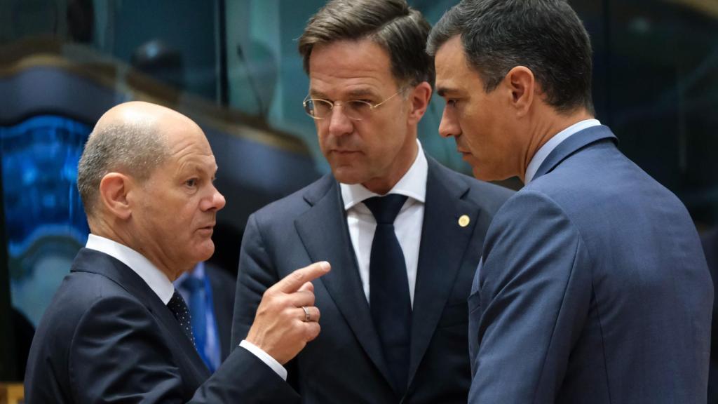 Olaf Scholz, Pedro Sánchez y Mark Rutte, durante la última cumbre celebrada en Bruselas