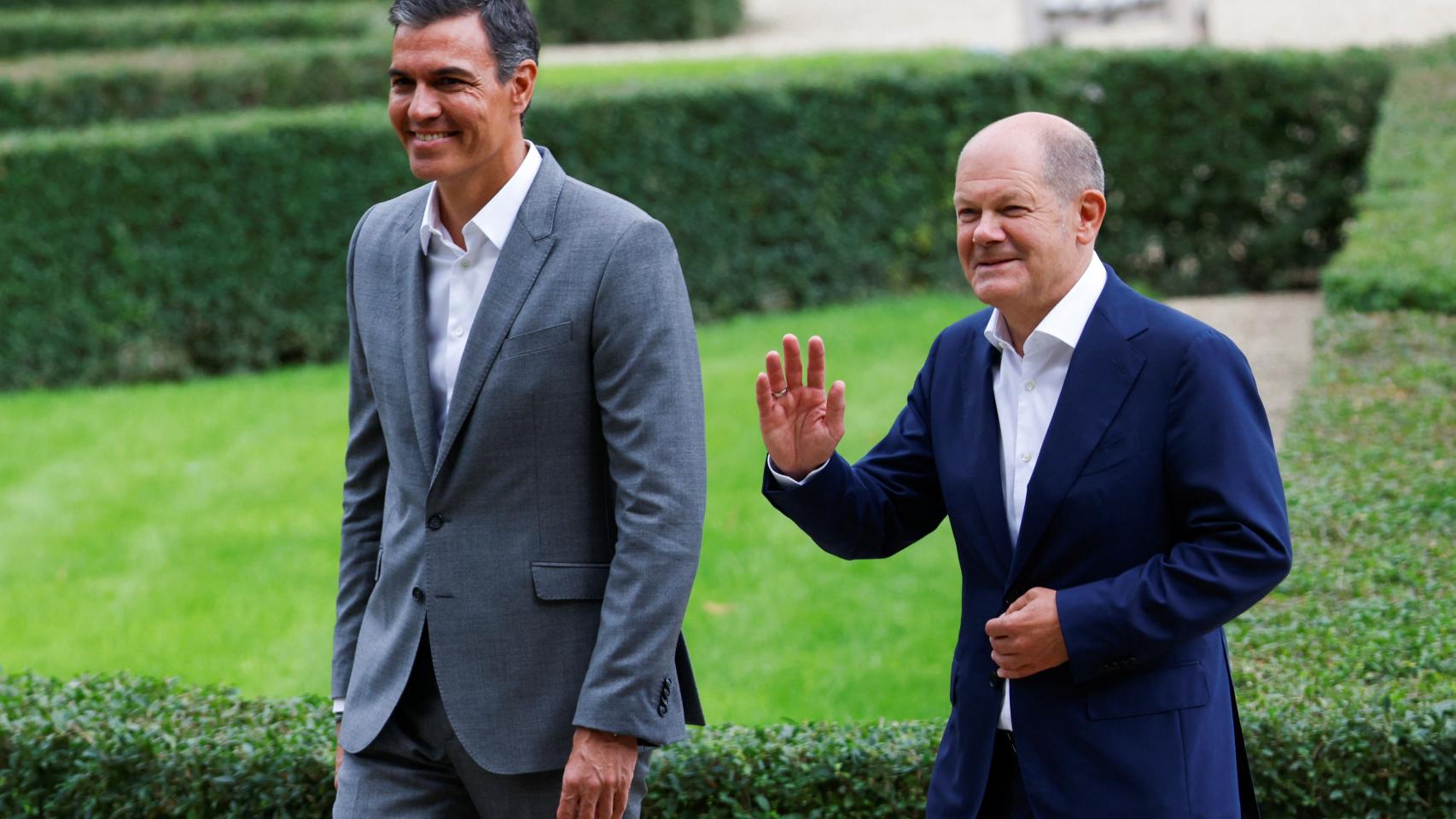 Olaf Scholz recibe a Pedro Sánchez en el palacio de Meseberg